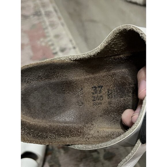 White Patent Leather Arizona Birkenstocks Size 37 EU 6 US Wide - Picture 12 of 12